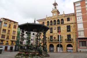 plaza ayuntamiento bermeo