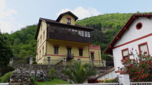 Casa del Marqués, Bustiello