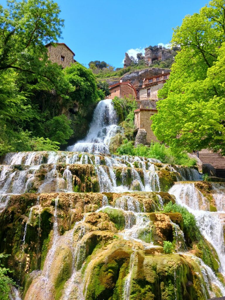 Cascada de Orbaneja del Castillo